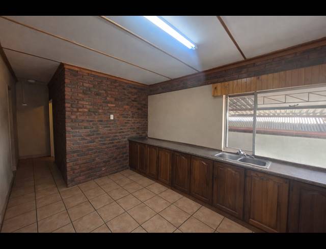 4 BEDROOM HOUSE FOR SALE IN DIBENG